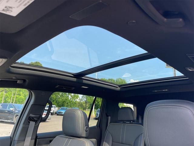 new 2025 Chevrolet Traverse car, priced at $56,795