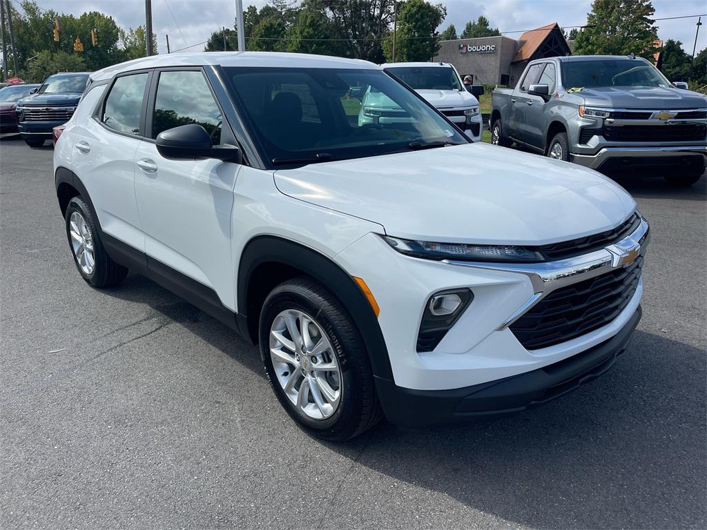 new 2026 Chevrolet TrailBlazer car, priced at $25,585