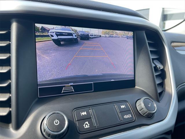 used 2023 GMC Acadia car, priced at $26,900