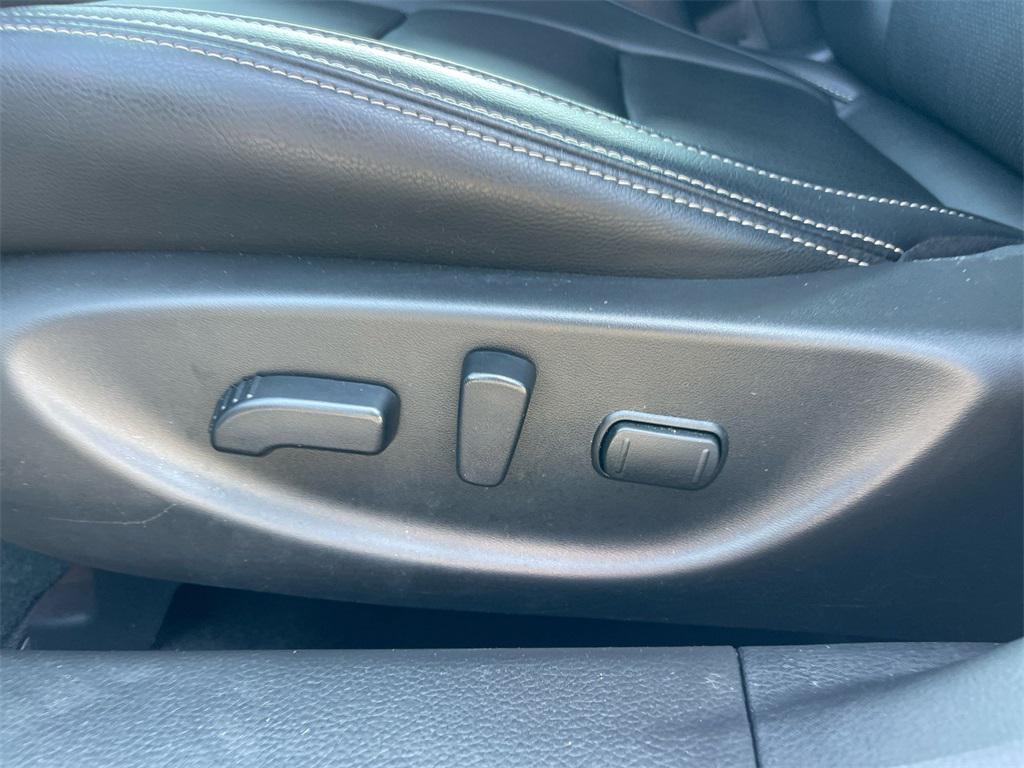 used 2021 Nissan Maxima car, priced at $25,500