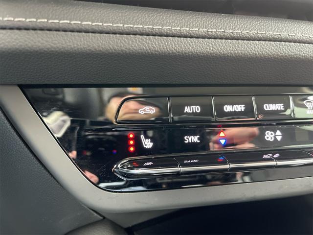 used 2023 Buick Envision car, priced at $26,250