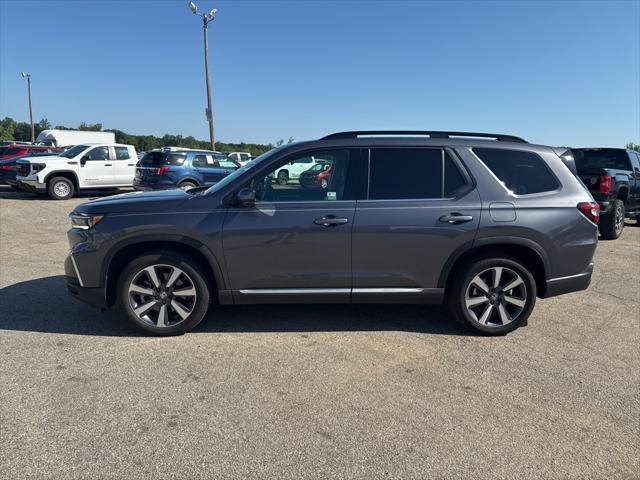 used 2025 Honda Pilot car, priced at $42,980