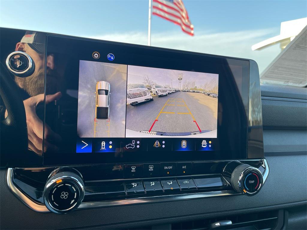 used 2023 Chevrolet Colorado car, priced at $29,880