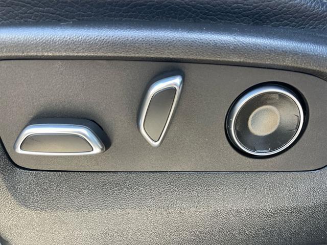 used 2023 GMC Yukon XL car
