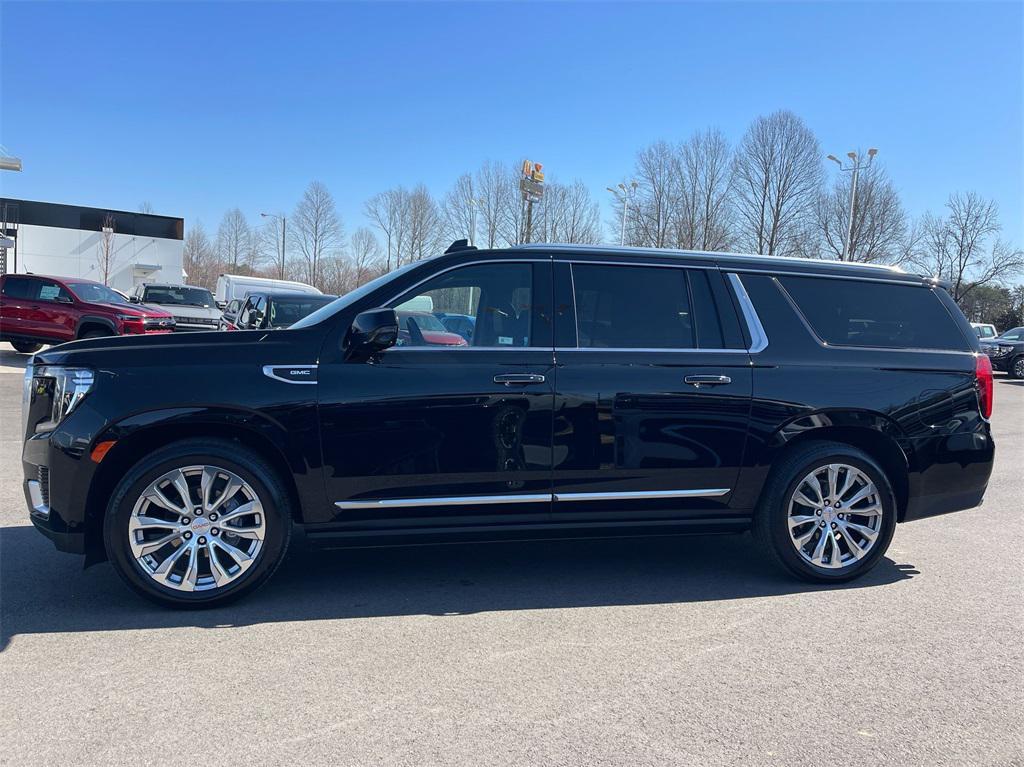 used 2023 GMC Yukon XL car