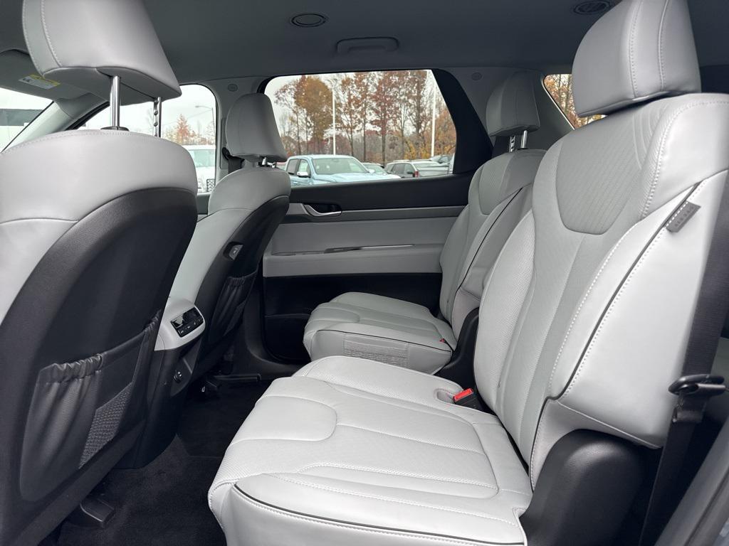 used 2025 Hyundai Palisade car, priced at $34,890