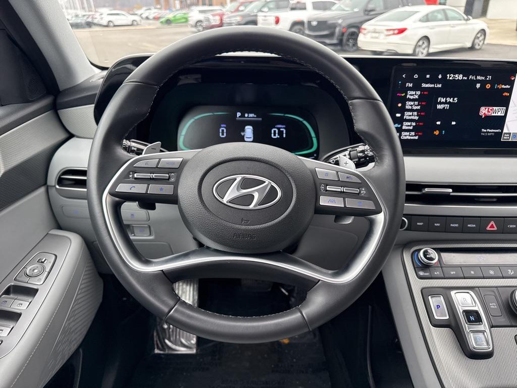 used 2025 Hyundai Palisade car, priced at $34,890