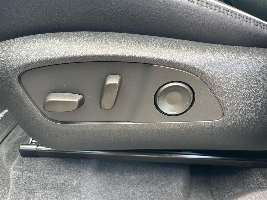 new 2025 GMC Acadia car, priced at $53,495