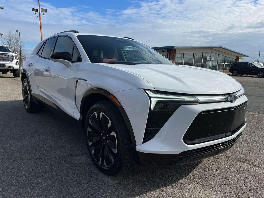 new 2024 Chevrolet Blazer EV car