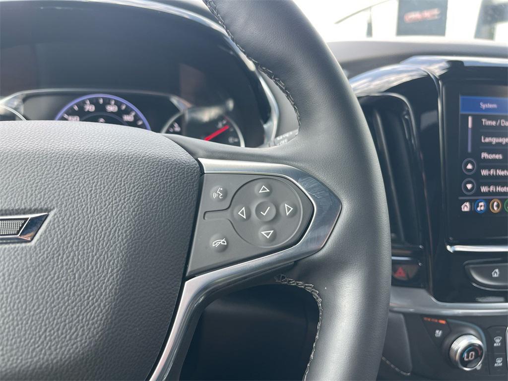 used 2023 Chevrolet Traverse car, priced at $41,978