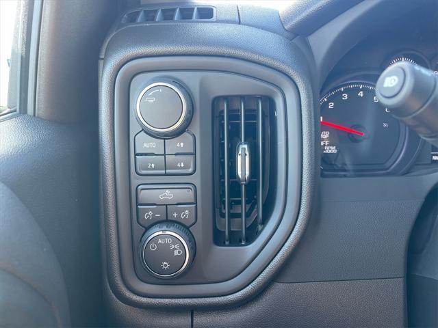new 2025 Chevrolet Silverado 1500 car, priced at $42,995
