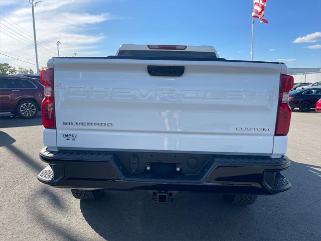 new 2025 Chevrolet Silverado 1500 car, priced at $42,995
