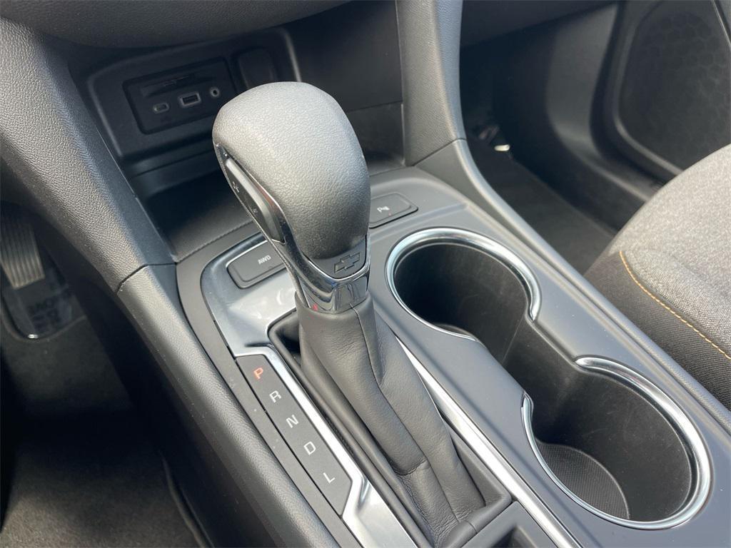 used 2024 Chevrolet Equinox car, priced at $24,457