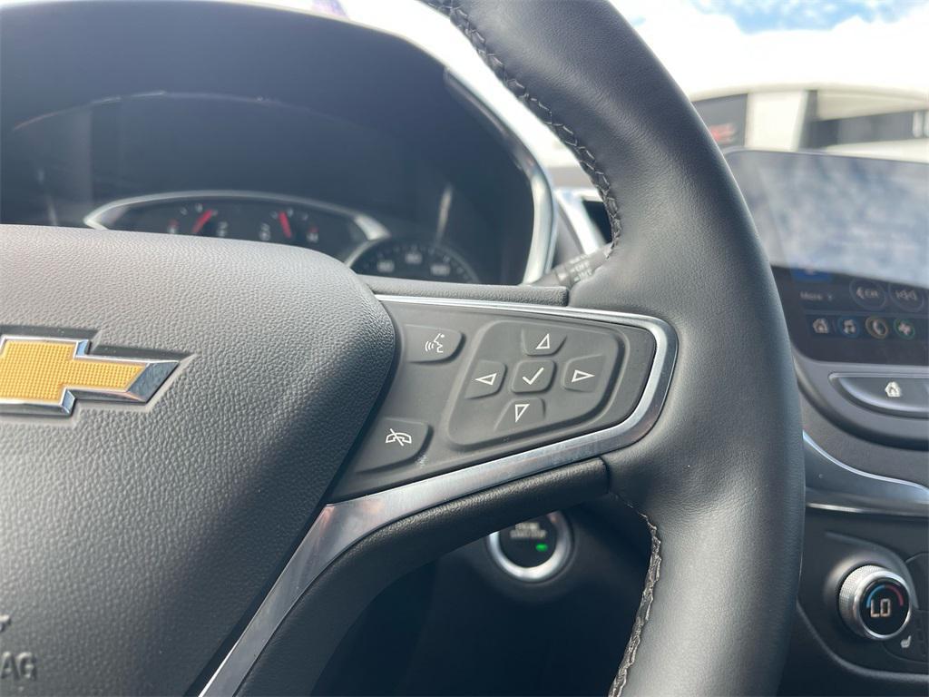 used 2024 Chevrolet Equinox car, priced at $24,457