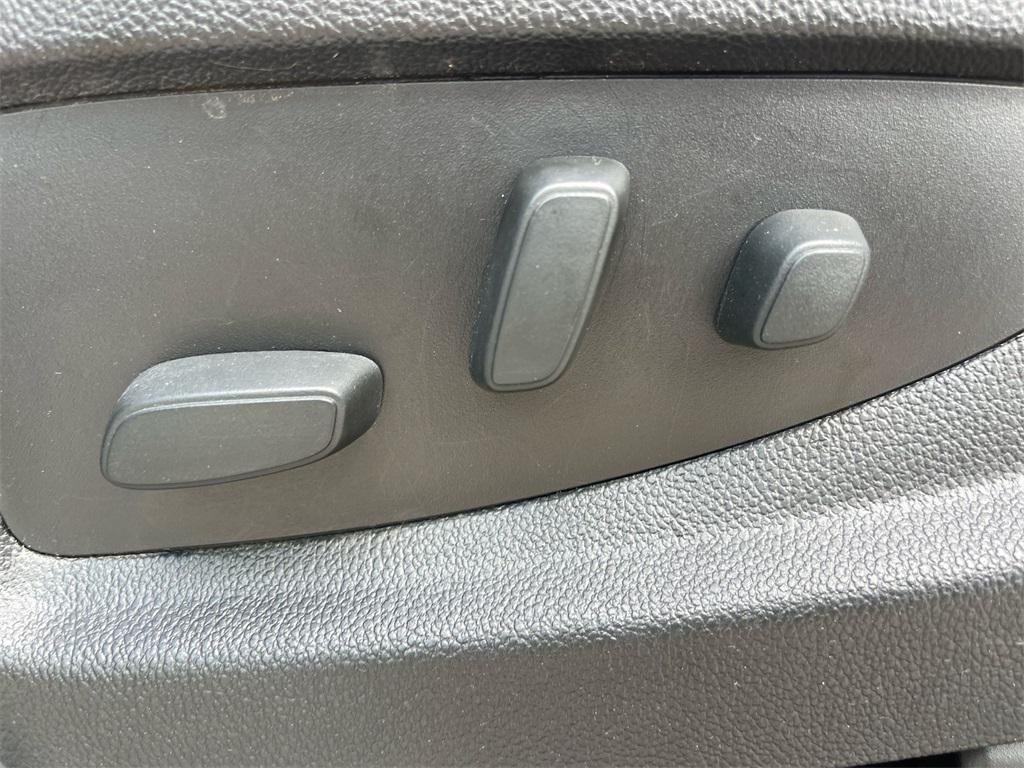 used 2017 GMC Yukon car