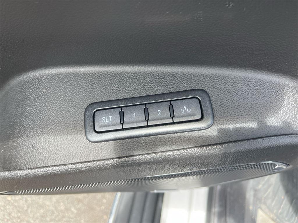 used 2017 GMC Yukon car