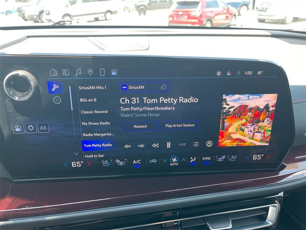 used 2024 Chevrolet Traverse car, priced at $52,560