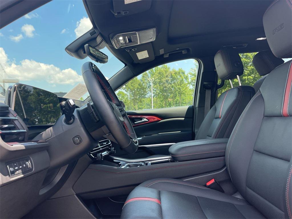 used 2024 Chevrolet Traverse car, priced at $52,560