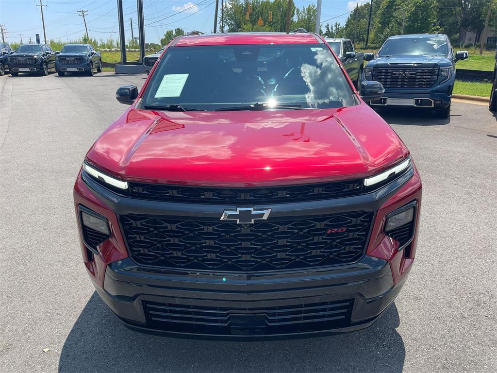 used 2024 Chevrolet Traverse car, priced at $52,560