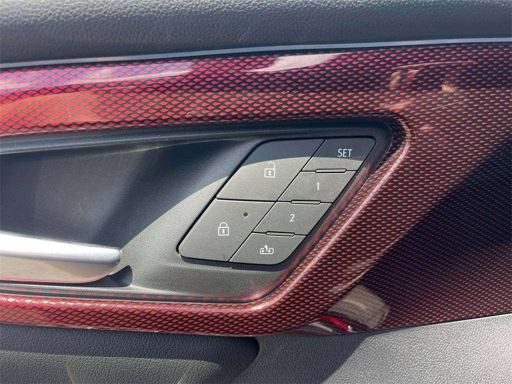 used 2024 Chevrolet Traverse car, priced at $52,560