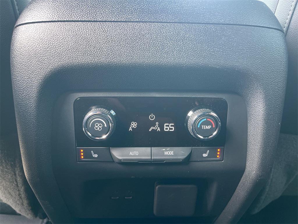 used 2024 Chevrolet Traverse car, priced at $52,560