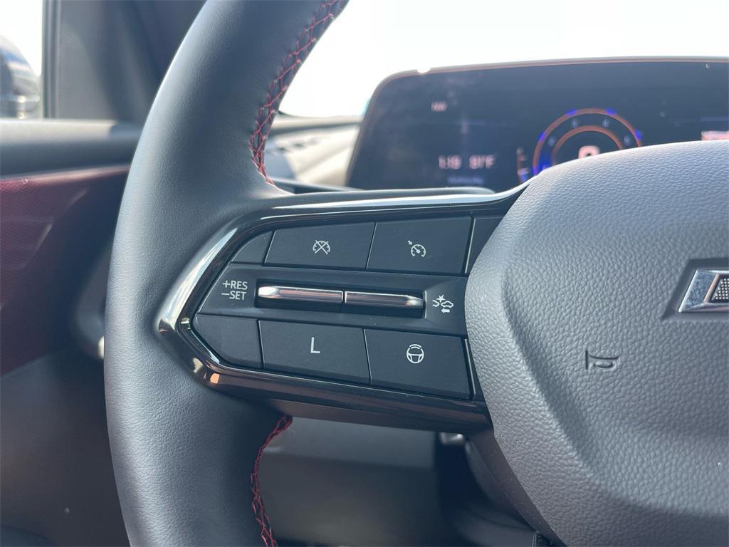 used 2024 Chevrolet Traverse car, priced at $52,560