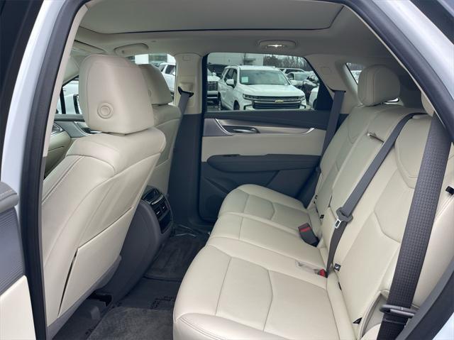 used 2024 Cadillac XT5 car, priced at $40,900