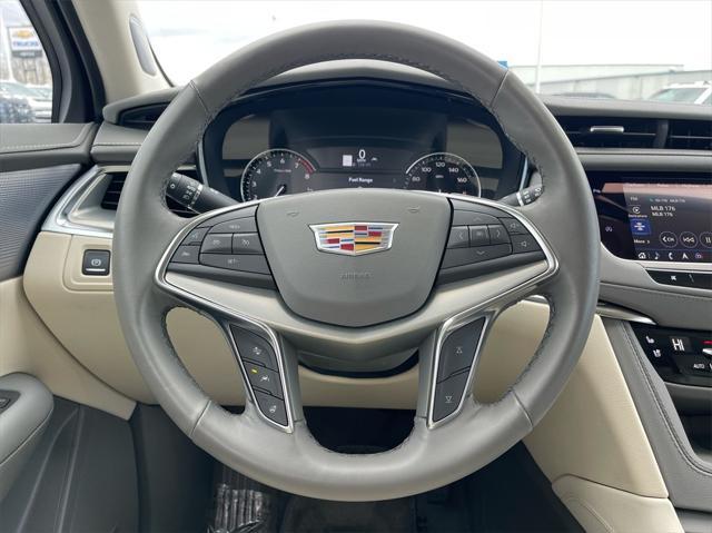 used 2024 Cadillac XT5 car, priced at $40,900