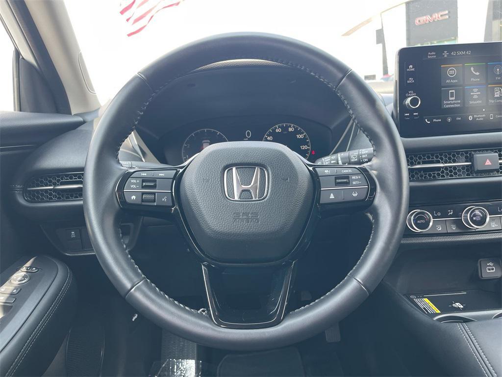 used 2025 Honda HR-V car, priced at $28,950