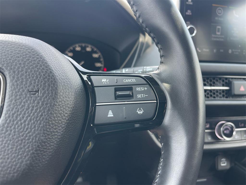 used 2025 Honda HR-V car, priced at $28,950