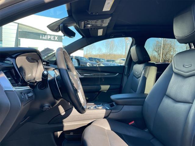 used 2023 Cadillac XT5 car, priced at $38,875