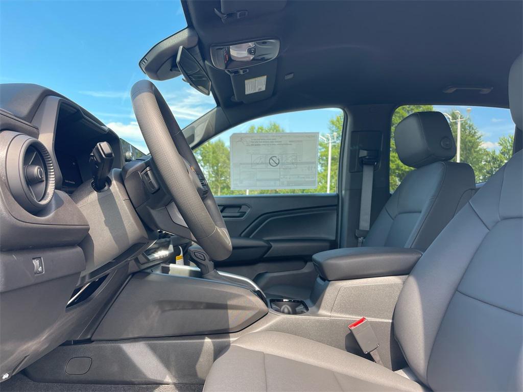 new 2026 Chevrolet Colorado car, priced at $35,995