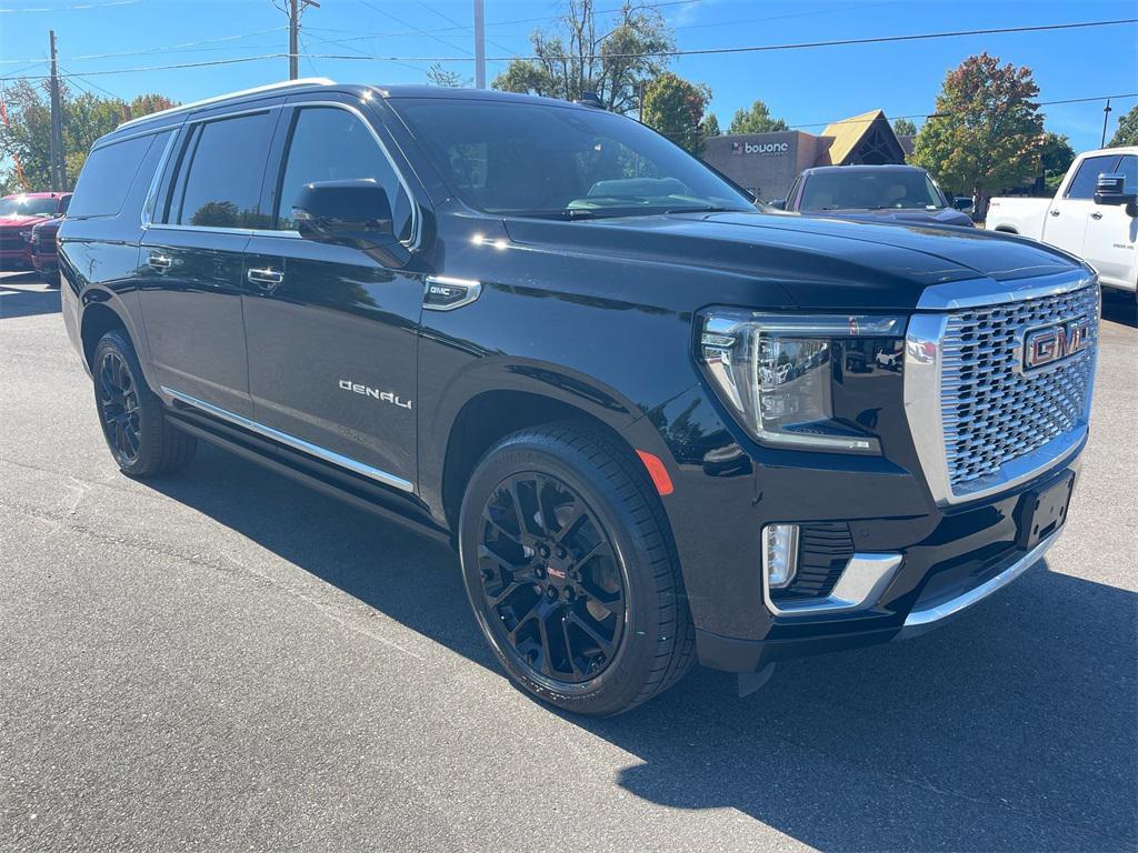 used 2022 GMC Yukon XL car, priced at $55,650
