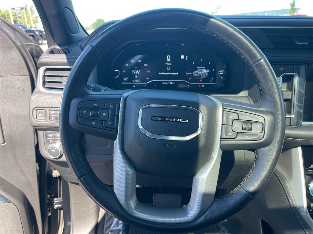 used 2022 GMC Yukon XL car, priced at $55,650