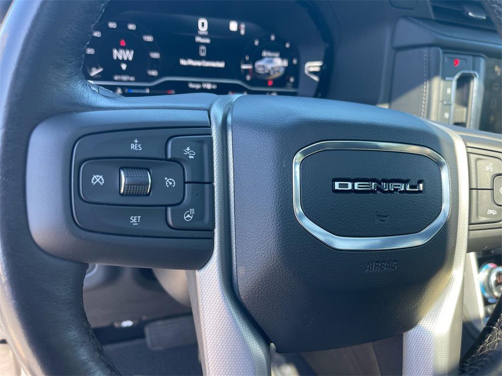 used 2022 GMC Yukon XL car, priced at $55,650