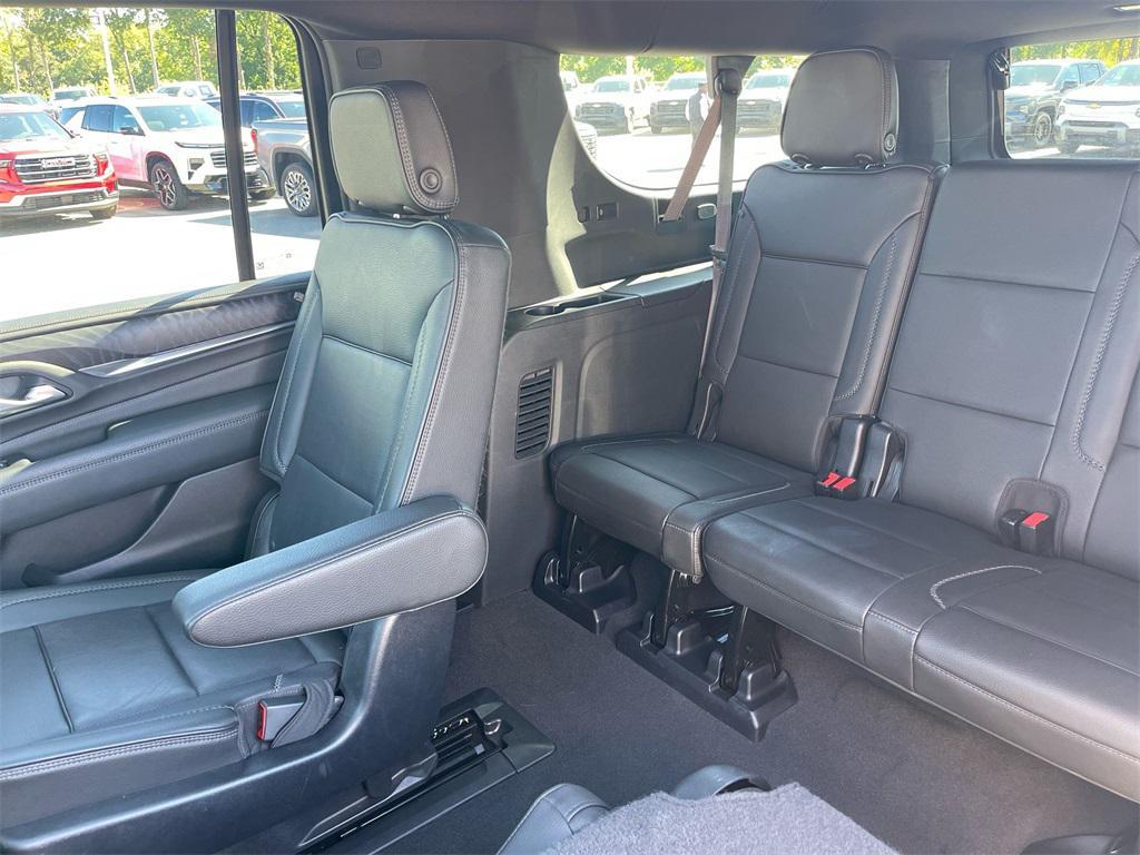 used 2022 GMC Yukon XL car, priced at $55,650