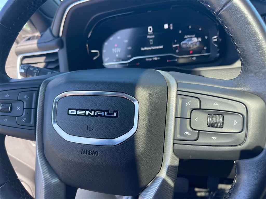 used 2022 GMC Yukon XL car, priced at $55,650