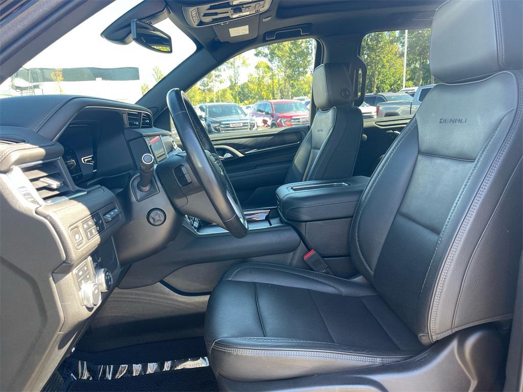used 2022 GMC Yukon XL car, priced at $55,650