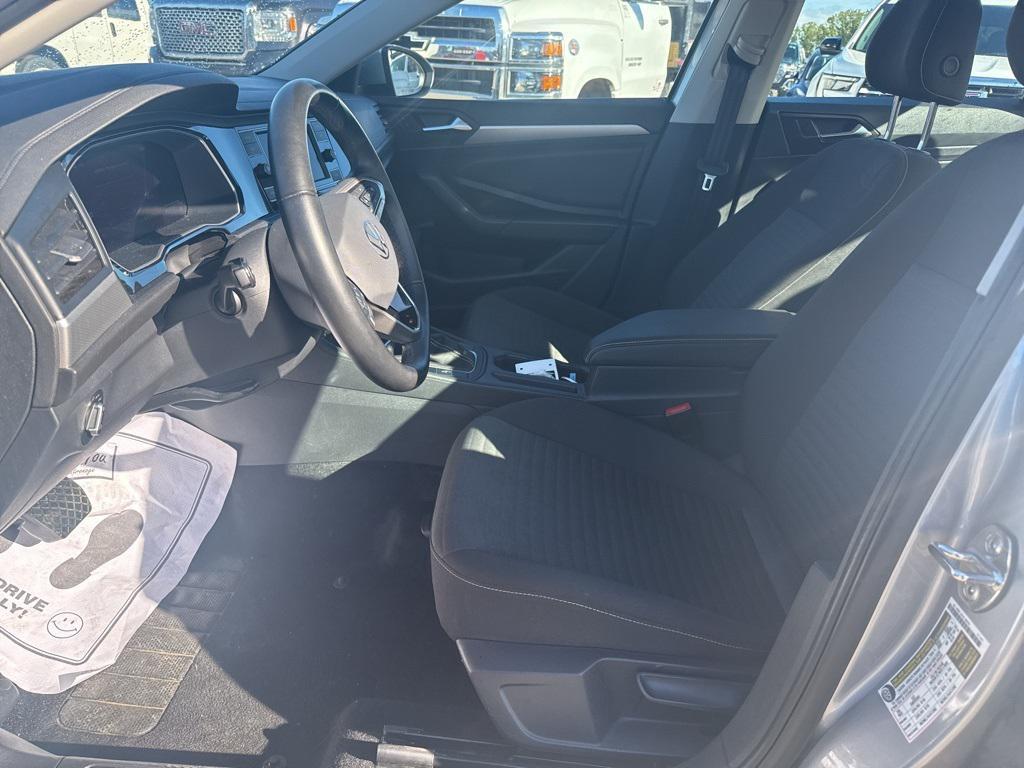 used 2024 Volkswagen Jetta car, priced at $18,850