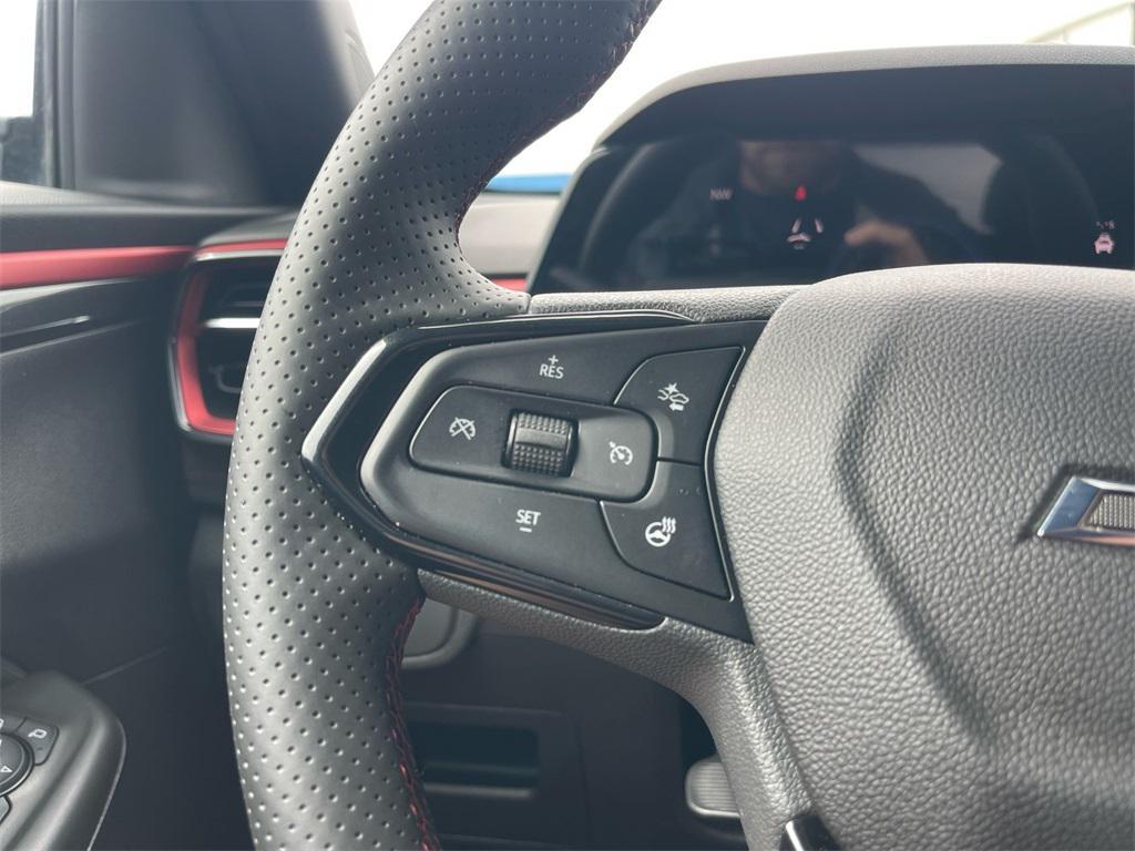 used 2025 Chevrolet TrailBlazer car, priced at $27,611