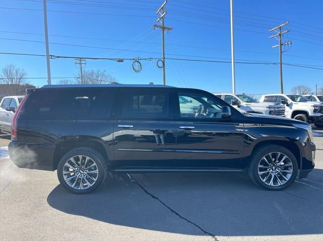 used 2019 Cadillac Escalade ESV car, priced at $44,850