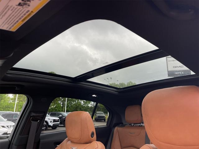 used 2023 Cadillac XT4 car, priced at $28,250