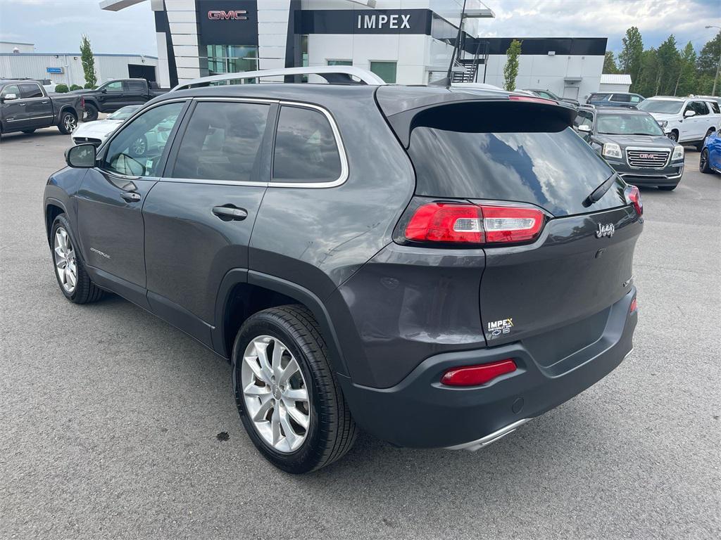 used 2016 Jeep Cherokee car, priced at $10,940