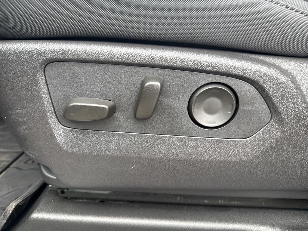 used 2024 GMC HUMMER EV SUV car, priced at $71,220