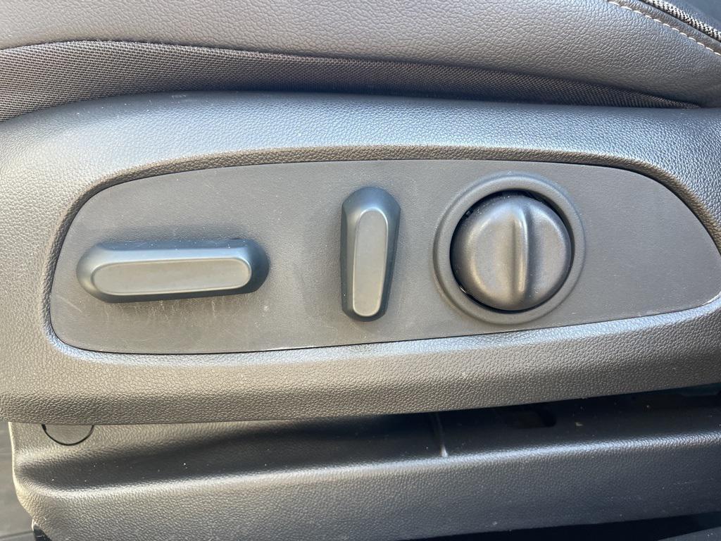 used 2023 Buick Encore GX car, priced at $19,080