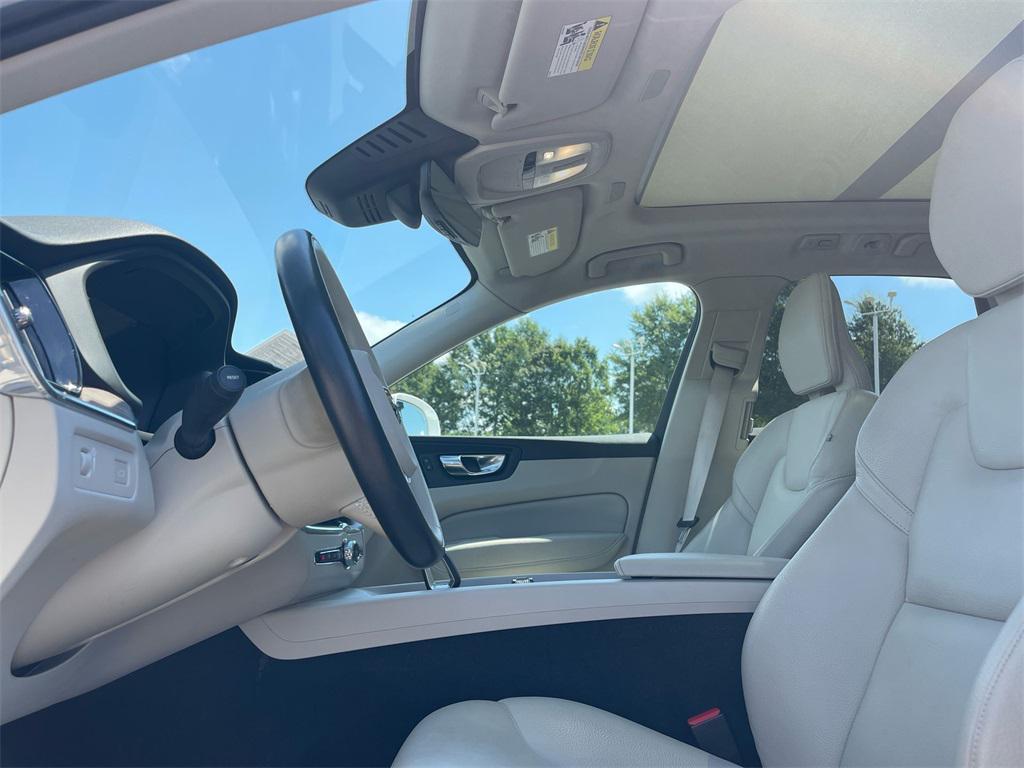 used 2022 Volvo XC60 car, priced at $29,880