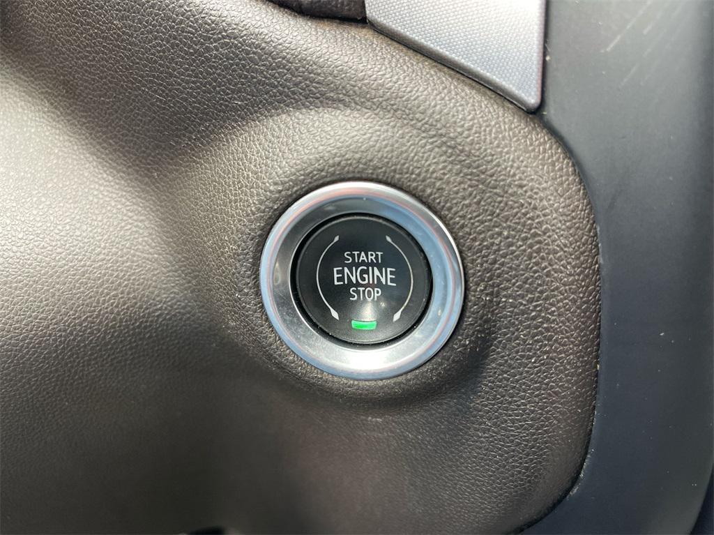 used 2019 GMC Sierra 1500 car, priced at $32,050