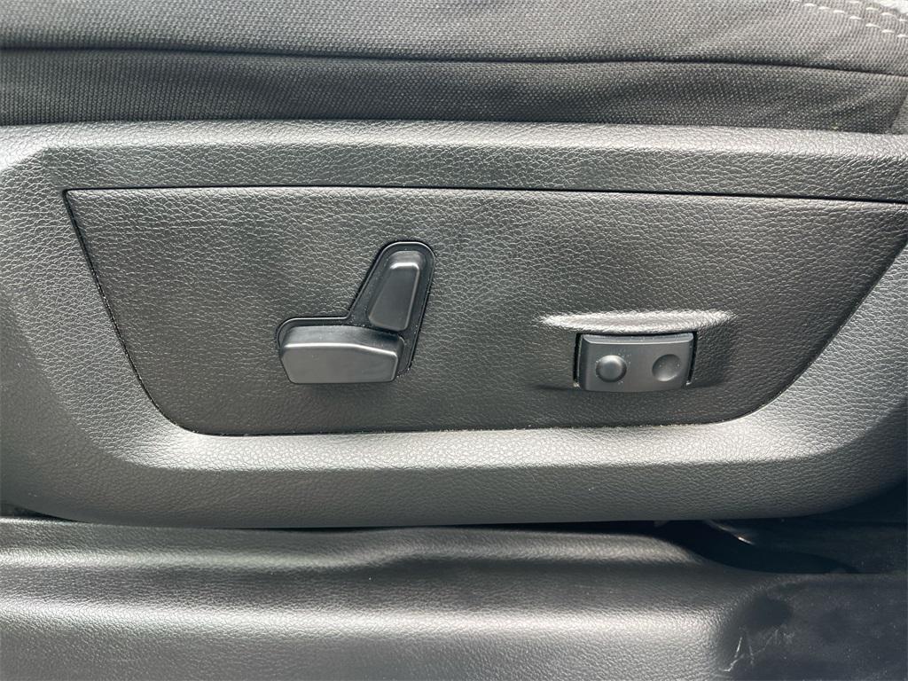 used 2024 Ram 2500 car, priced at $46,752