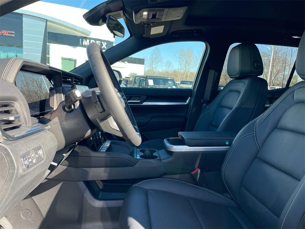 new 2025 GMC Terrain car, priced at $35,995