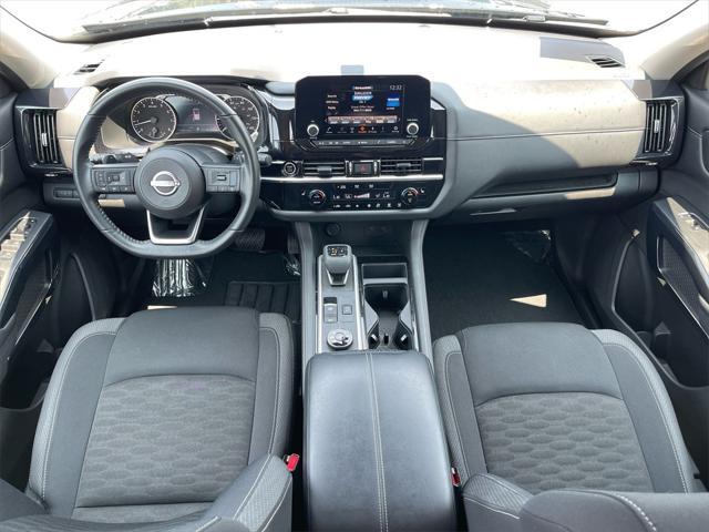 used 2024 Nissan Pathfinder car, priced at $35,209